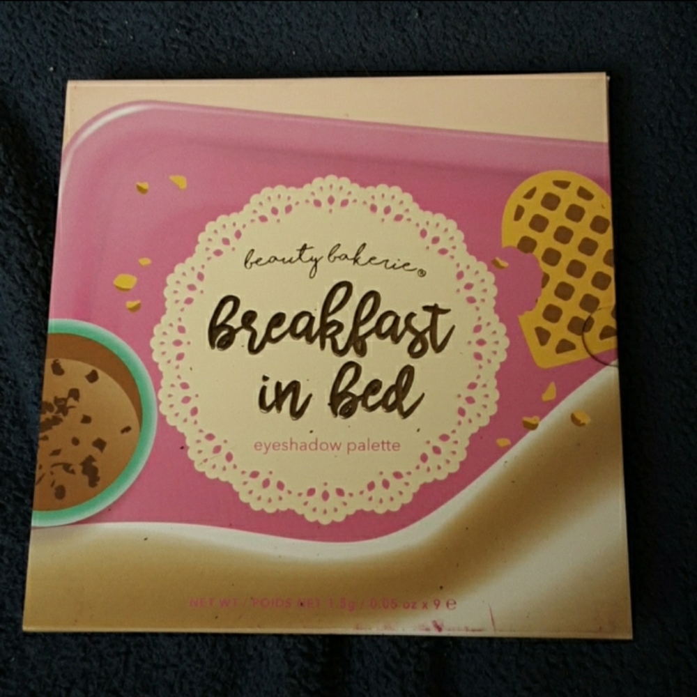 NIB Beauty Bakerie Breakfast in Bed Eyeshadow Pall